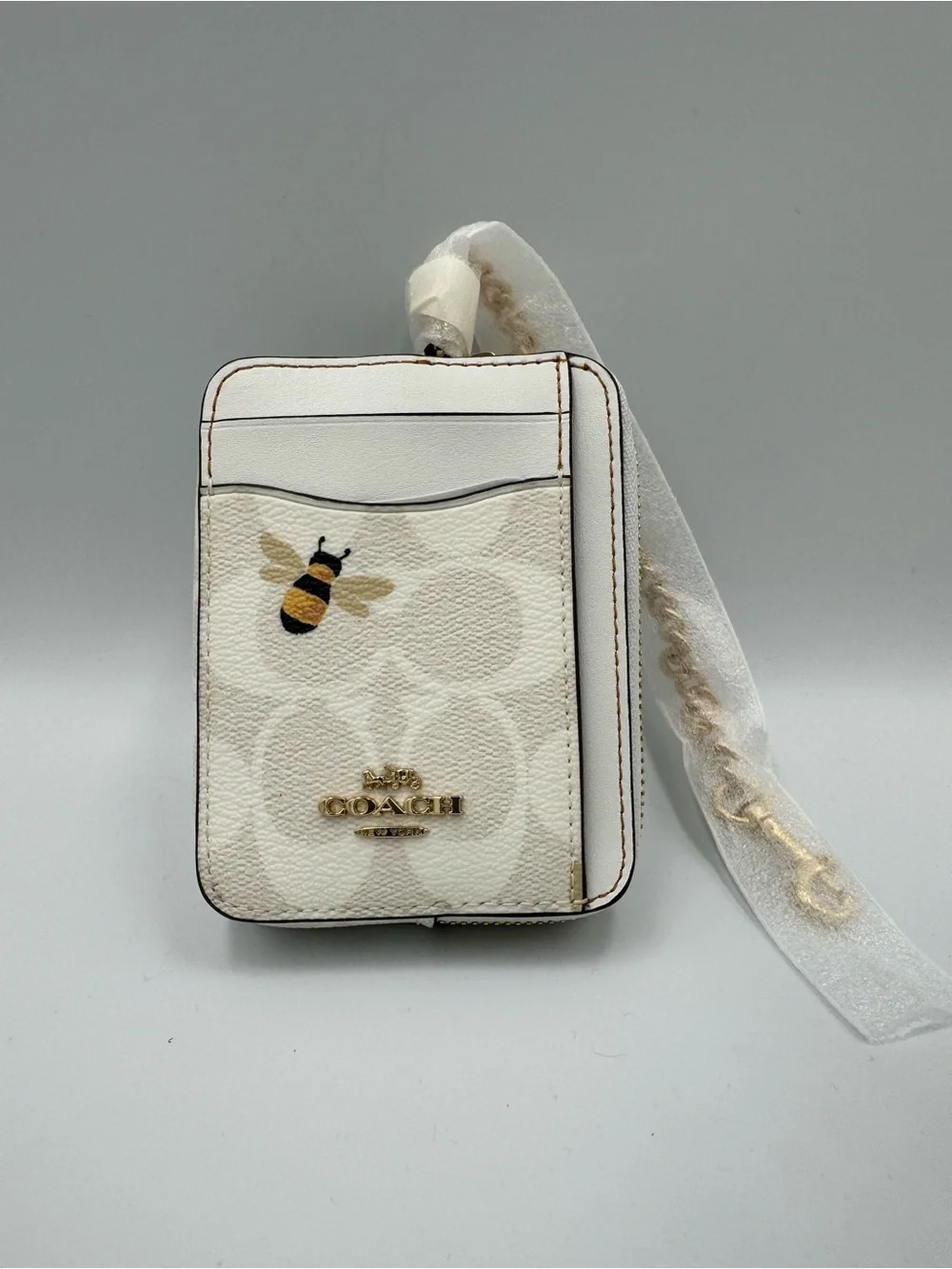 COACH White Bee Wrist Card Case NWT! 💛🐝 Bee the one to snatch this up!